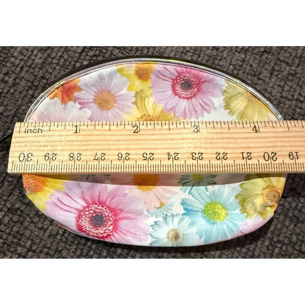 Nesting Cosmetic Bags Floral Daisy Pattern Set of 4 Pink Yellow Blue